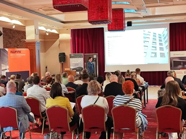 Aktywny udział w seminariach regionalnych dla architektów i projektantów – Gdańsk i Bydgoszcz